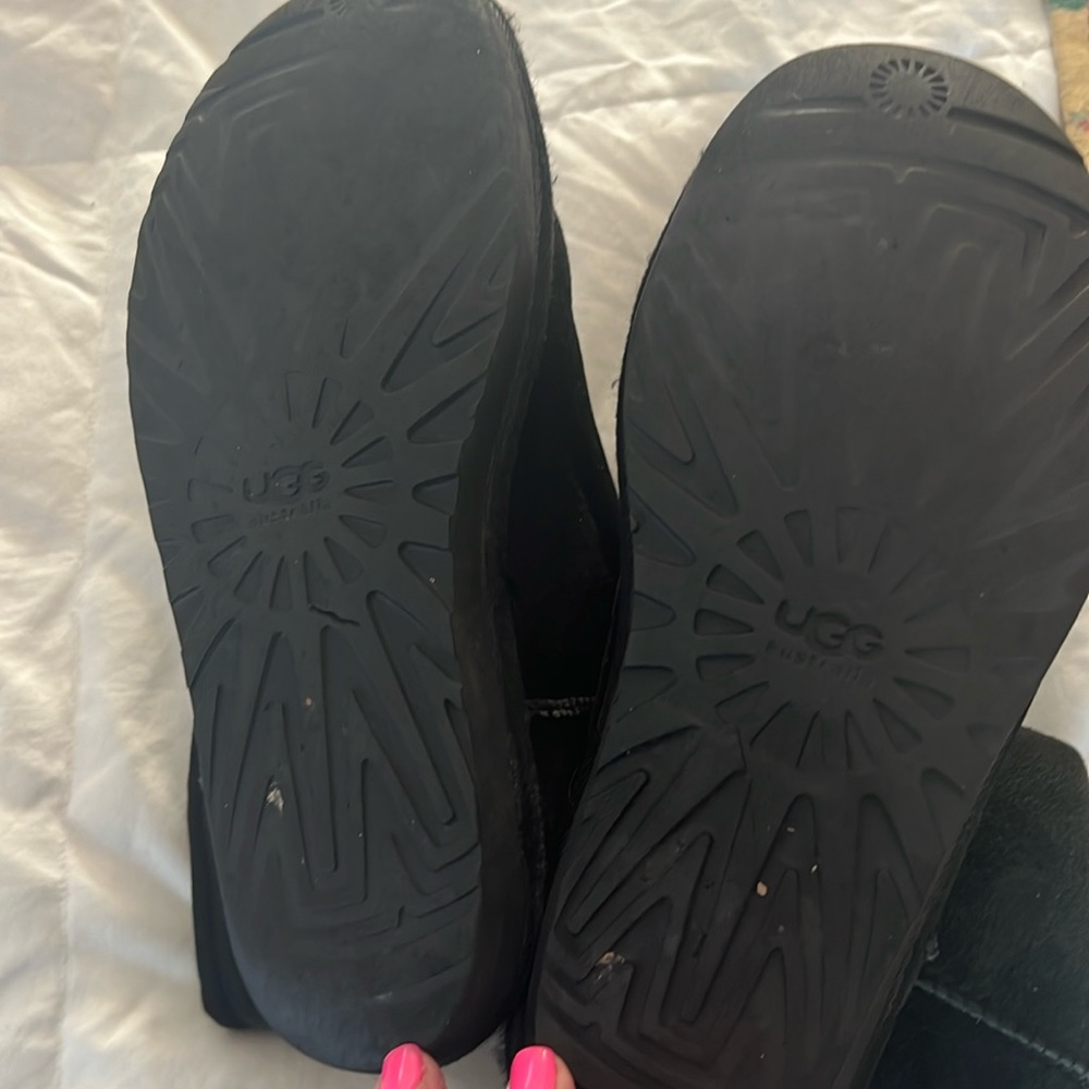 Used Condition Authentic Black Uggs - image 5